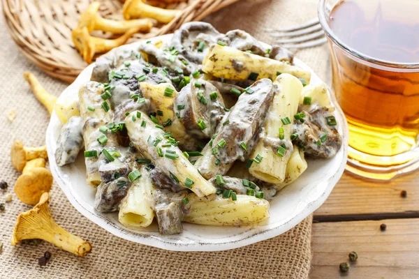 Macaroni met paddenstoel — Stockfoto