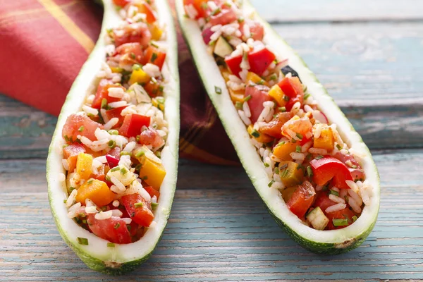 Calabacín relleno de arroz y verduras — Foto de Stock