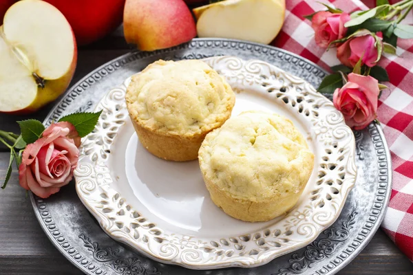 Muffins mit Apfel — Stockfoto