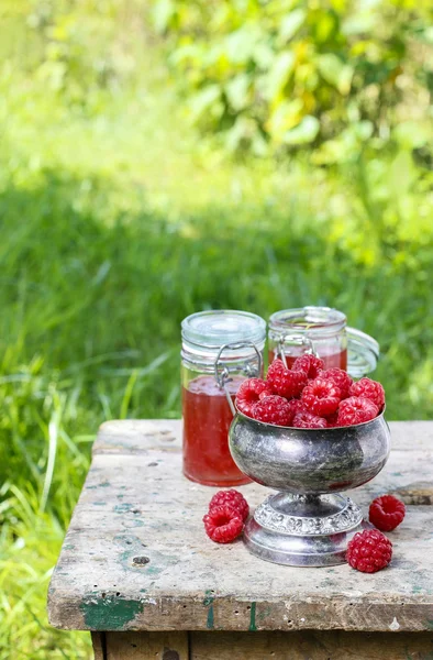 Raspberries in vintage silver goblet — Stock Photo, Image