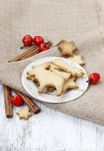 Des biscuits au pain d'épice. Recette de Noël traditionnelle . — Photo