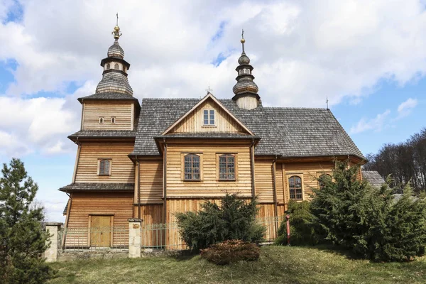 波兰Trzemesnia的历史木制教堂 — 图库照片