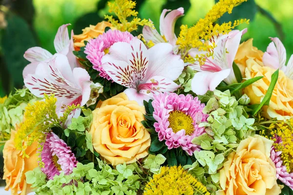 Modern Table Centerpiece Summer Wedding Lot Greenery Being Composed Stunning — Stock Photo, Image