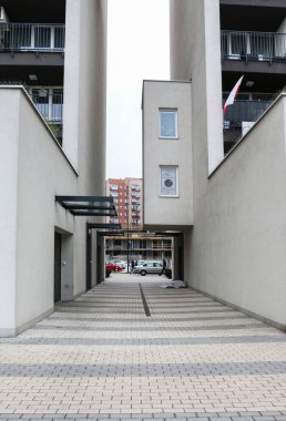 Polonya, Krakow 'daki modern apartman binası.