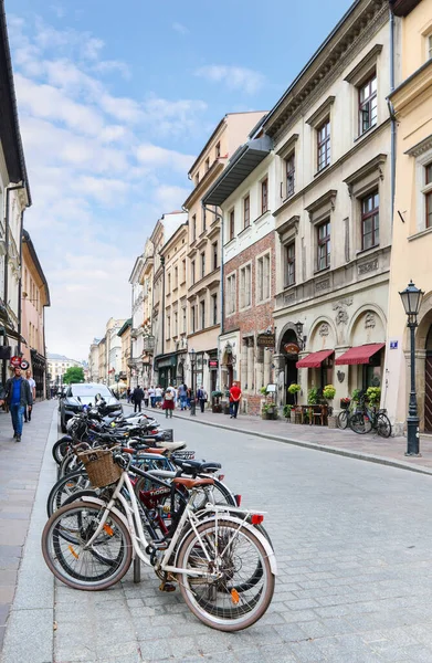 Fietsenstalling Straat Voor Oude Woning Krakau Polen — Stockfoto