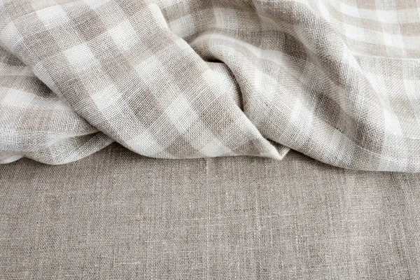 Damalı gri ve beyaz masa örtüsü. Grafiksel kaynaklar