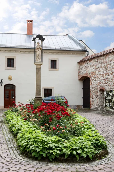 Holy Figure Courtyard Medieval Convent Krakow Poland — Stockfoto