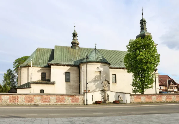 Treenighetskirken Czarny Dunajec Polen – stockfoto