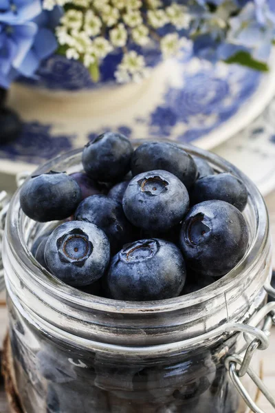 Glazen Pot Met Bosbessen Tafel Gezond Voedsel — Stockfoto