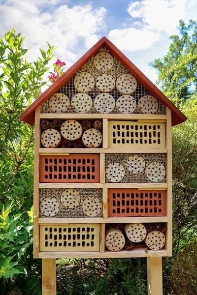 Hotel Voor Insecten Tuin Idee Van Ecologie — Stockfoto