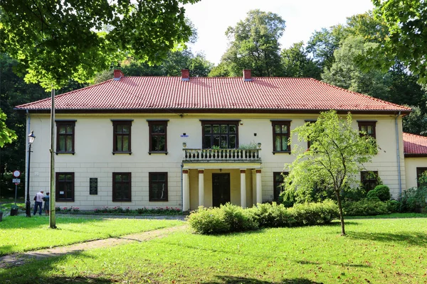 Budova Bývalého Paláce Který Dnes Muzeem Polských Krzeszowicích — Stock fotografie