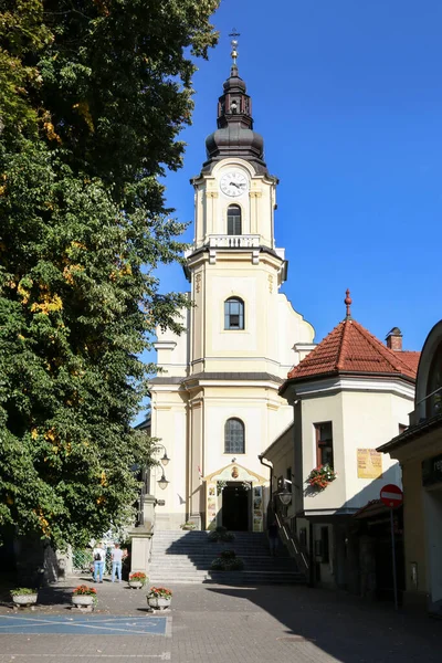 Den Romersk Katolske Kirke Apostelen Matthias Andrychow Polen – stockfoto