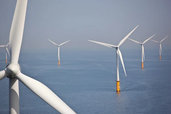 White wind turbine generating electricity — Stock Photo, Image