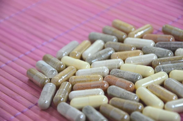 Herbal capsules — Stock Photo, Image