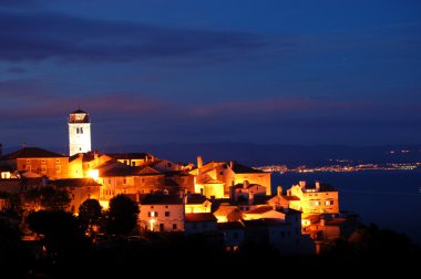 köy brsec gece Istria Yarımadası'nda Hırvatistan