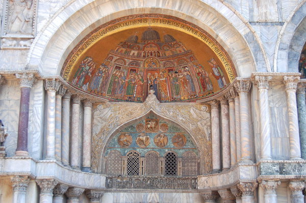 Мозаика на базилике Святого Марка в Венеции, Италия
