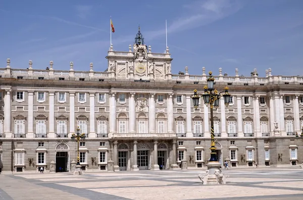 Königlicher Palast in Madrid, Spanien — Stockfoto