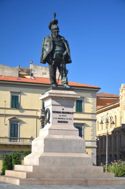 heykel ve kare vittorio emanuele II Pisa, İtalya
