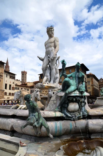 Słynna fontanna Neptuna na Piazza della Signoria we Florencji, Włochy — Zdjęcie stockowe