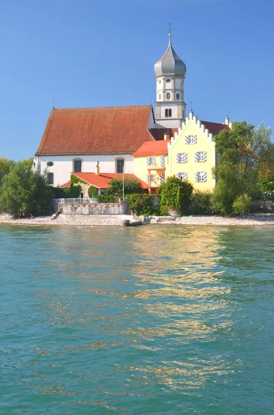 Festői kilátással a Wasserburg-templom, a Bodeni-tó, Németország — Stock Fotó