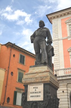 heykel ve kare giuseppe garibaldi Pisa, İtalya