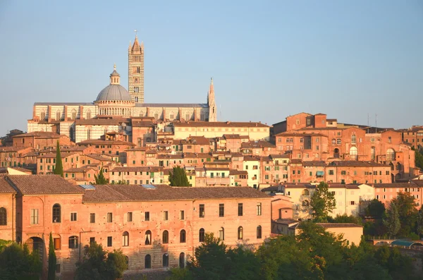 Superbe panorama de Sienne au coucher du soleil, Toscane, Italie — Photo