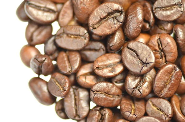 Roasted coffee beans isolated on white background — Stock Photo, Image