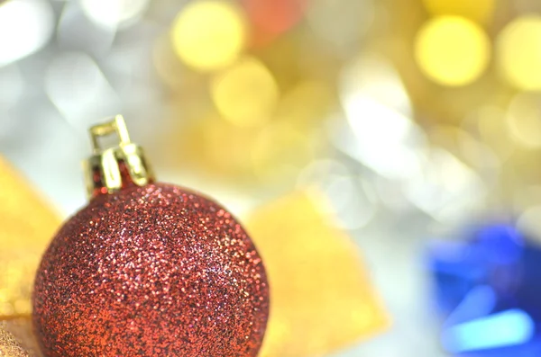 Christmas decoration, colored Christmas ball and bokeh background — Stock Photo, Image