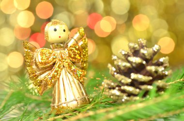 Noel dekorasyonu, melek saman ve bokeh arka plan yaptı.