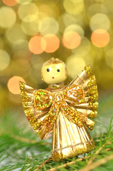 Vánoční dekorace, angel vyrobené ze slámy a bokeh pozadí — Stock fotografie