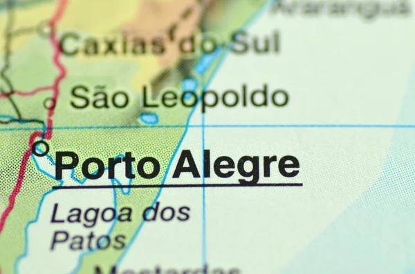 Un gros plan de Porto Alegre au Brésil en Amérique du Sud sur la carte — Photo