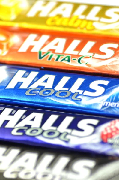 Variété de gouttes contre la toux Halls — Photo