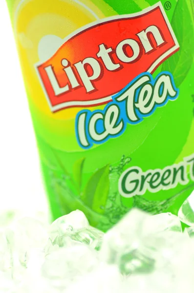 Can of Lipton Ice Tea drink on ice — Stock Photo, Image