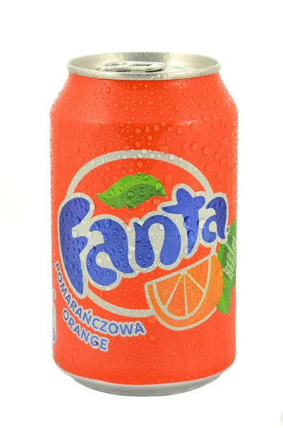 Bebida Can of Fanta aislada sobre fondo blanco — Foto de Stock