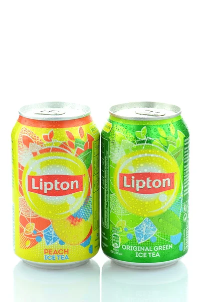 Lipton ice thee drinken geïsoleerd op witte achtergrond — Stockfoto