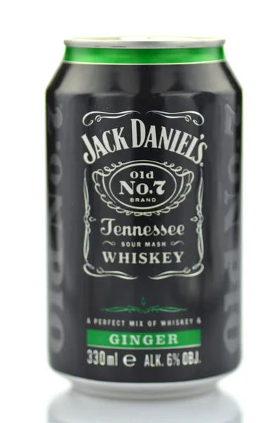Blanding af Jack Daniels whisky i en dåse isoleret på hvid baggrund - Stock-foto