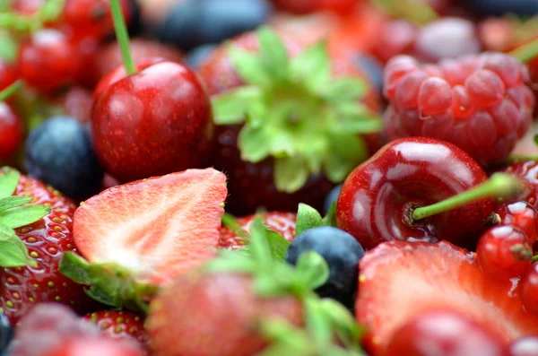 Variety of soft fruits, strawberries, raspberries, cherries, blueberries, currants — Stock Photo, Image