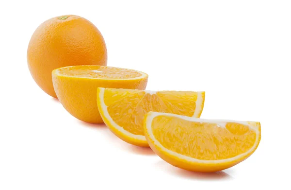 Hele oranje fruit, zijn segmenten of cantles en honing — Stockfoto