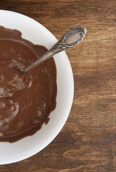 Mangkuk krim coklat, pencuci mulut cokelat — Stok Foto