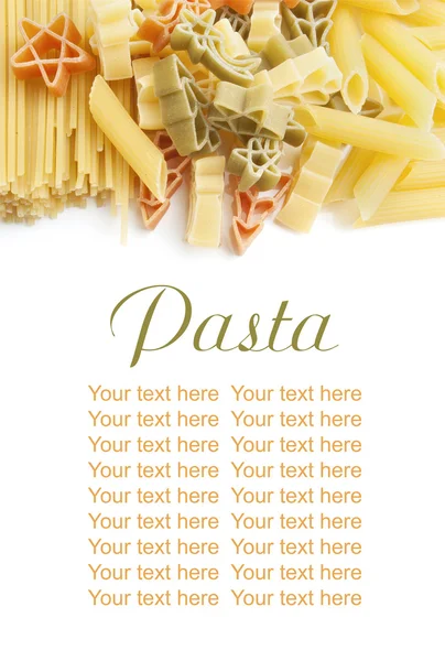 Kleurrijke pasta op een witte achtergrond — Stockfoto