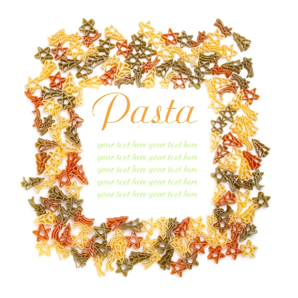 Pasta colorata su sfondo bianco — Foto Stock