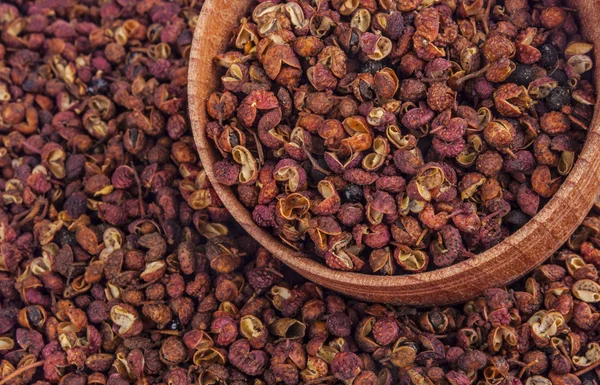 Szechuan peppercorns - Sichuan pepper — Stock Photo, Image