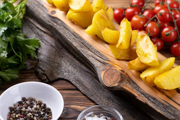 Tasty Fried Potatoes Cutting Board Wooden Table Background — Stock Photo, Image