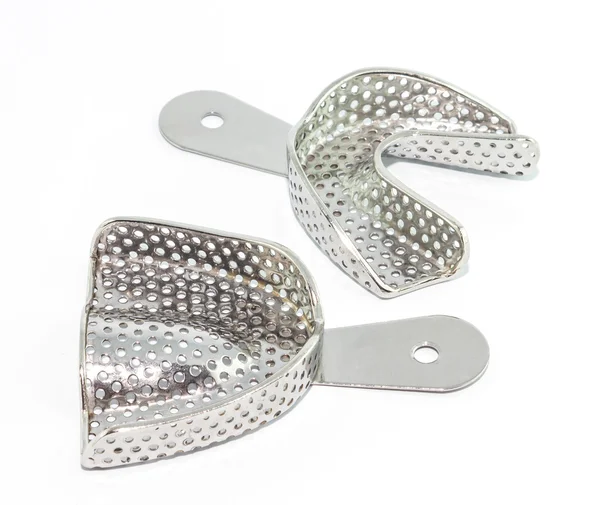 Paslanmaz çelik tepsiler