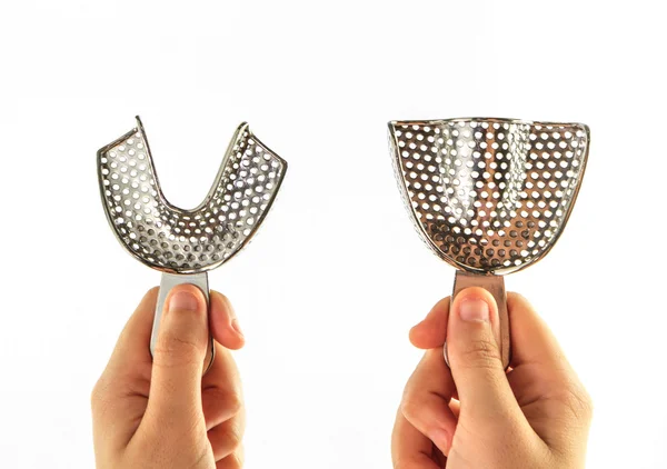 kadın el işareti ile üst ve alt tepsiler