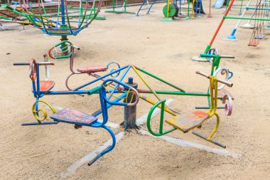 Çelik atlıkarınca