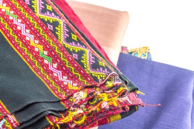 Tay ipek beyaz zemin üzerine