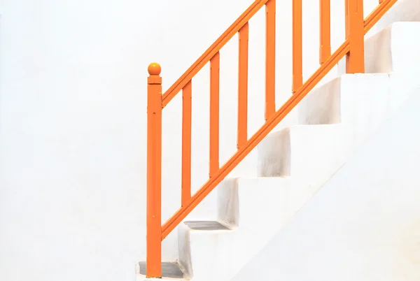 Naranja Vintage escaleras —  Fotos de Stock