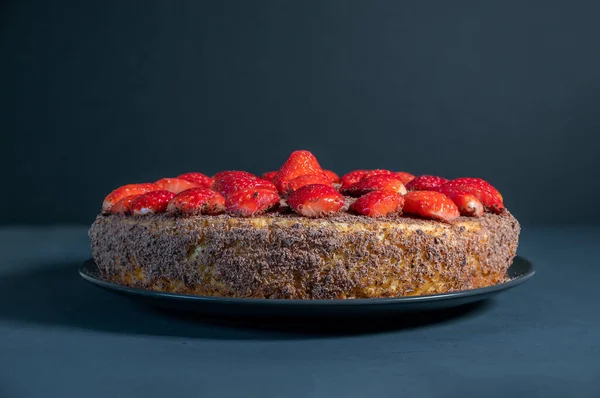 Handmade Chocolate Strawberry Cake — Stock Photo, Image