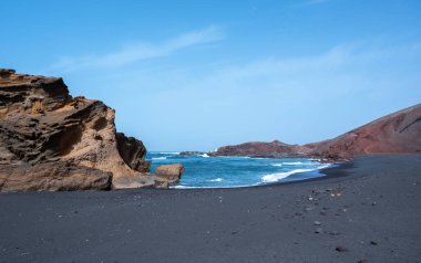 Lanzarote 'deki Charco Verde plajı, İspanya' daki Kanarya Adaları